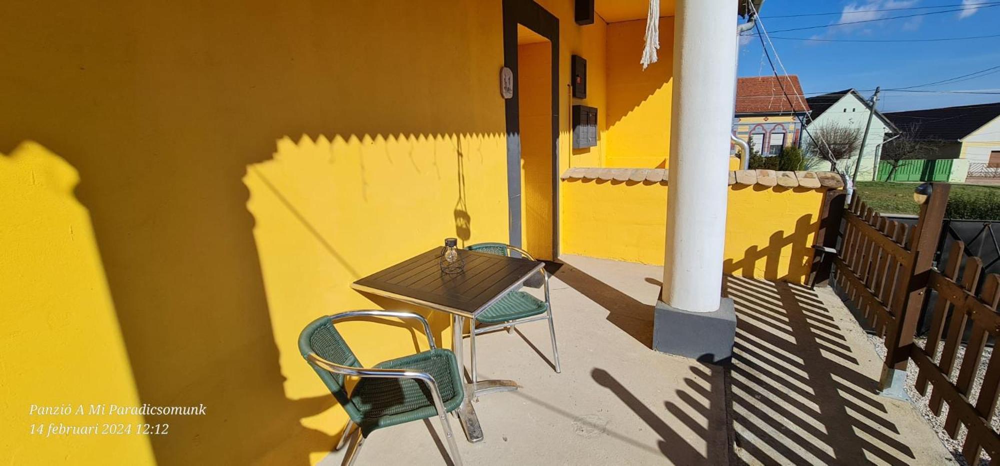 Panzio A Mi Paradicsomunk Vemend Bagian luar foto